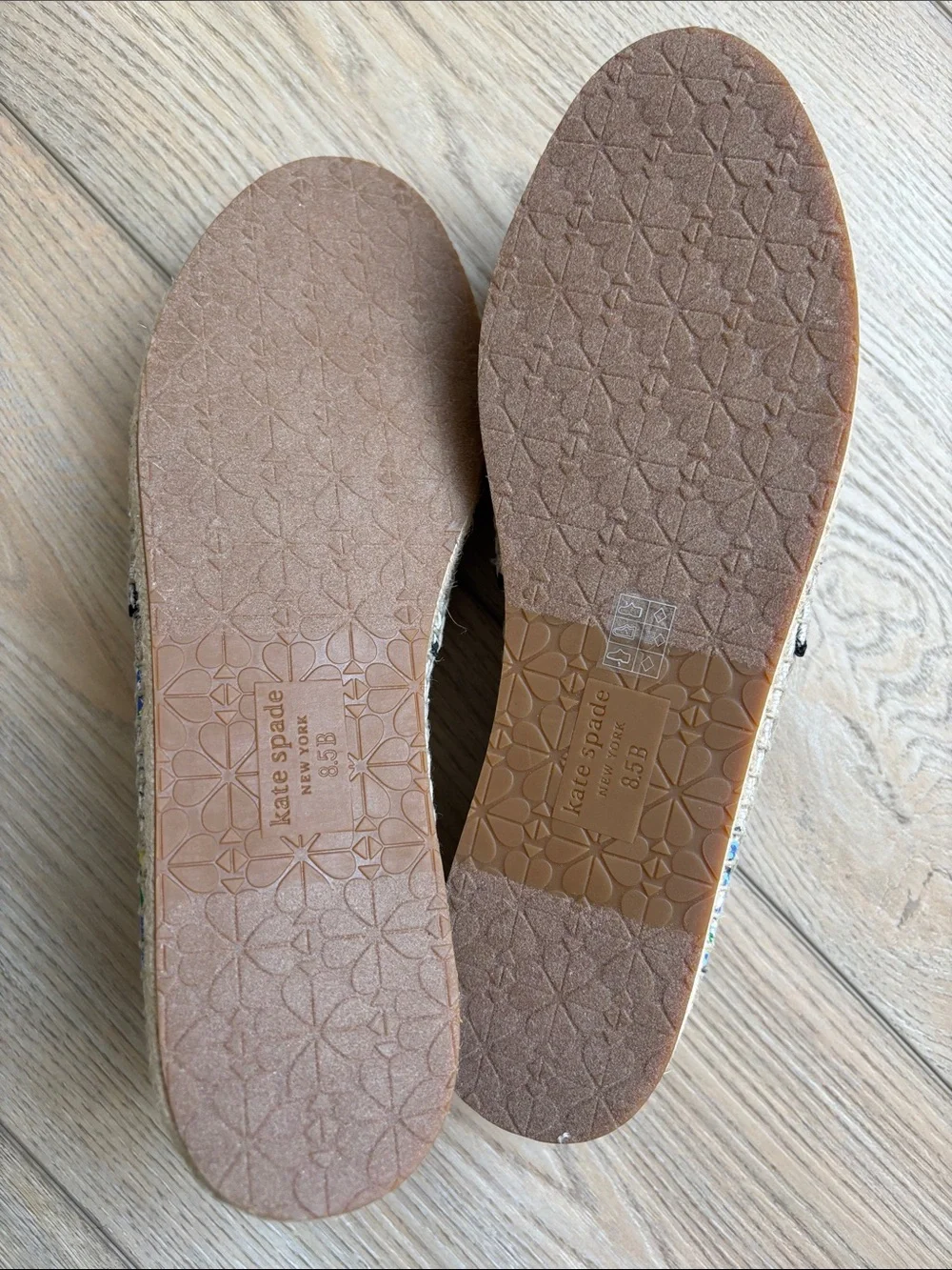 NWT Kate Spade Gwen Espadrilles Flats Coated Canvas Floral Beige Size 10